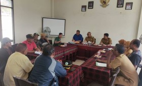 Giat, Senin 14 Juli 2025 Menyerahkan Dana Probebaya Tahun 2025 pada bidang Sapras dan Pemberdayaan Masyarakat kepada Pokmas Sempaja Barat di Aula Kantor Kelurahan Sempaja Barat sekaligus memberikan arahan dipimpin langsung oleh Lurah dihadiri Seklur, seluruh Kasi, Bendahara Kelurahan, Ketua LPM, Pokmas beserta anggota Pokmas dan Ketua RT.