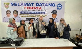 Giat, Sabtu 19 Juli 2025 Kegiatan Probebaya Bidang Pemberdayaan Masyarakat Tahun 2025 Menghadiri Penutupan Pelatihan Tata Boga Kerjasama LPK Ganesha dan Pokmas Kelurahan Sempaja Barat dihadiri Kasi Kesra dan Tim Pendamping Non Infrastruktur.
