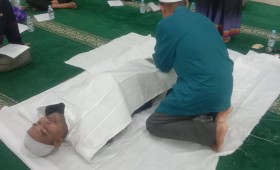 Giat, Sabtu 26 Juli 2025 Sosialisasi Pelatihan Fardhu Kifayah kepada warga RT 04 pada kegiatan Probebaya bidang Pemberdayaan Tahun Anggaran 2025 ‎di Masjid Ustambul Al-Misran Kelurahan Sempaja Barat dihadiri Narasumber, Pendamping Probebaya Non Infrastruktur, Ketua Pokmas beserta anggota dan Ketua RT.